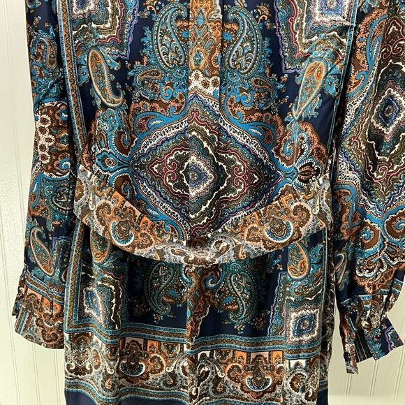 MISSGUIDED Satin Shirt Dress - Picture 4 of 7